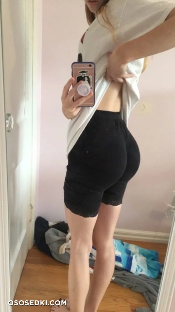 Bbybratzo nude. Onlyfans, Patreon leaked 9 nude photos