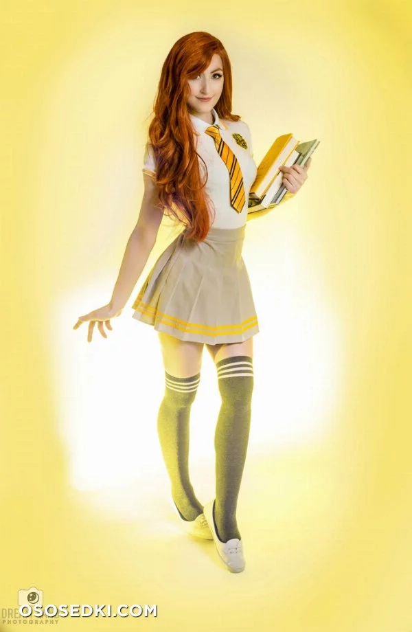 Luxlo cosplay - Hufflepuff Student (Harry Potter) patreon cospla nude. Onlyfans, Patreon leaked 9 nude photos