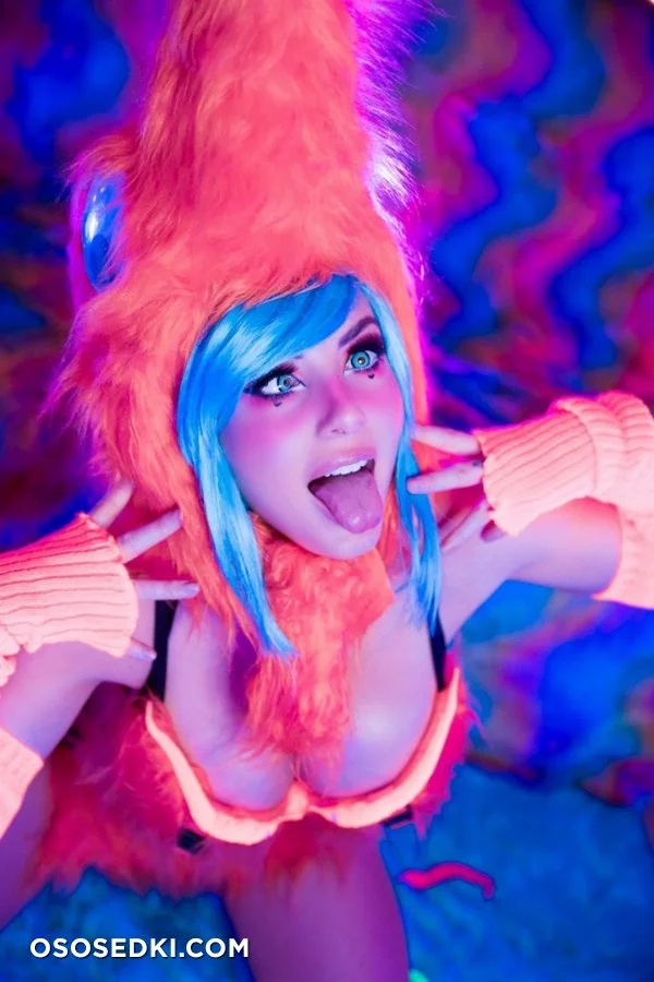 Jessica Nigri - Sexy Worm on a string cosplay set nude. Onlyfans, Patreon leaked 15 nude photos