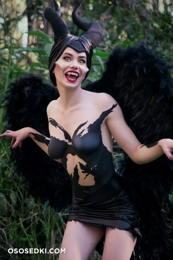 Nichameleon - Maleficent  patreon cosplay set nude. Onlyfans, Patreon leaked 20 nude photos