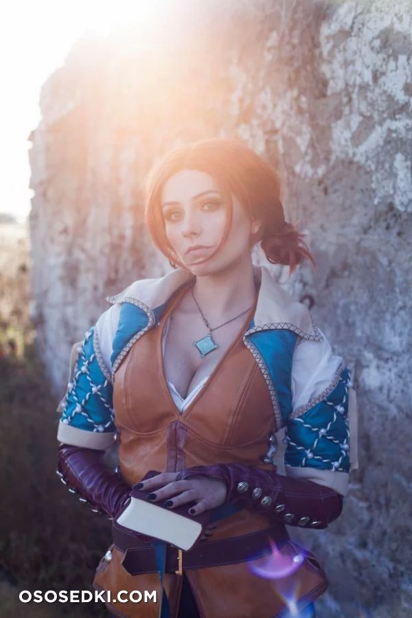 Rolyatistaylor  - Triss Merigold  patreon cosplay set nude. Onlyfans, Patreon leaked 8 nude photos