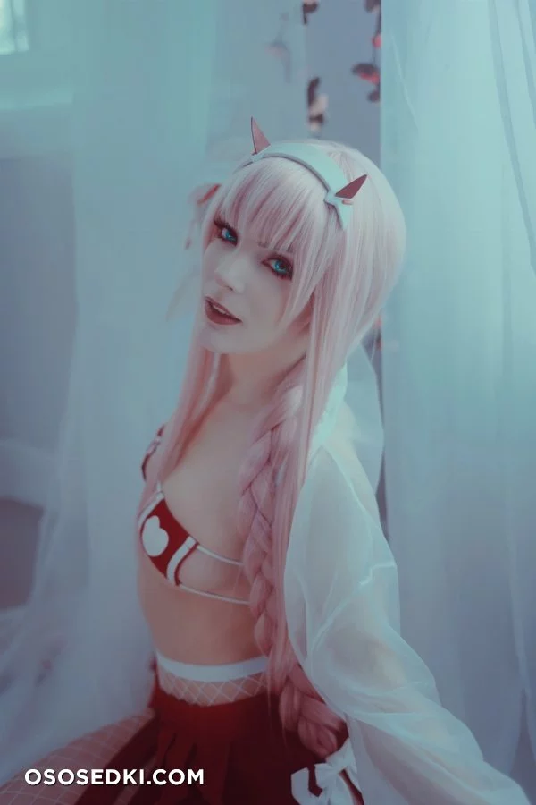 Bloodraven - Zero Two patreon erotic cosplay set nude. Onlyfans, Patreon leaked 15 nude photos