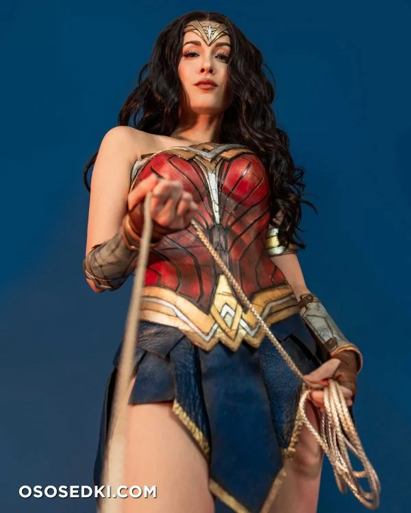 Hendoart - Wonder Woman patreon cosplay set nude. Onlyfans, Patreon leaked 16 nude photos