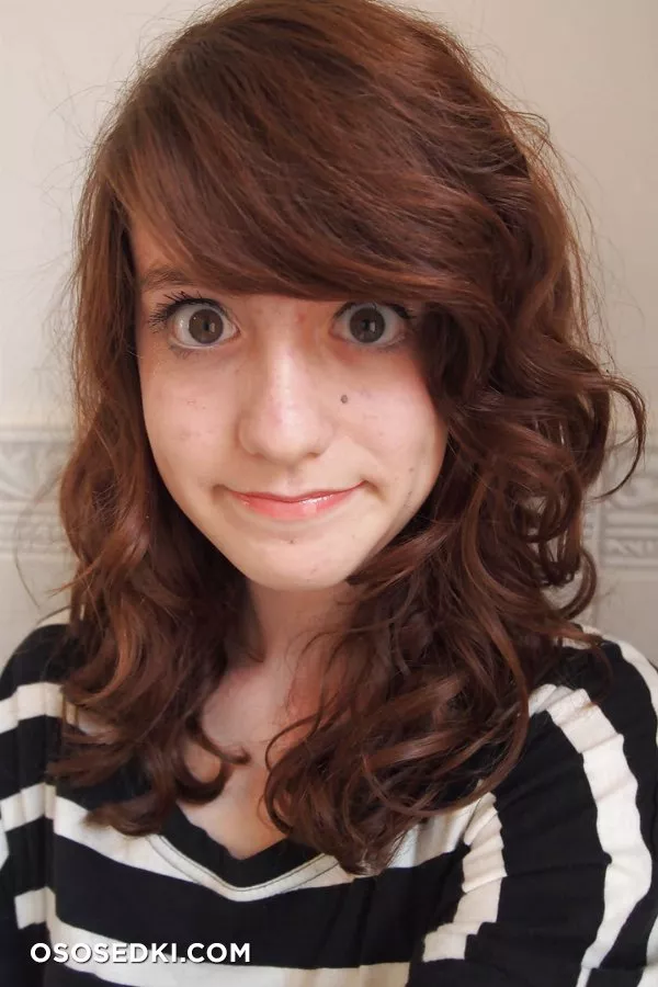cute young girl posing amateur nude. Onlyfans, Patreon leaked 144 nude photos